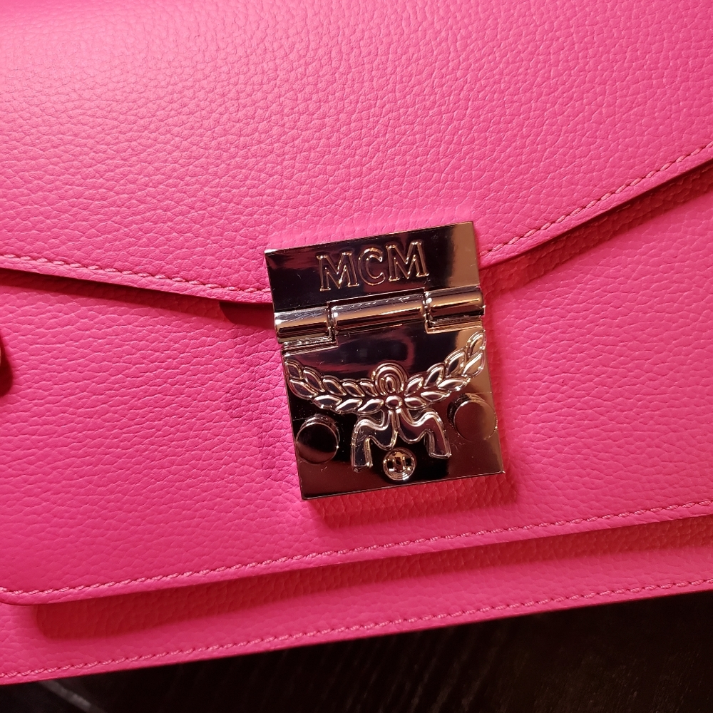 MCM Small Crossbody - Picture 2 of 11